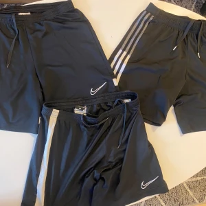 Svarta träningsshorts  - Tre par svarta träningsshorts, Alla 3 för 150kr!