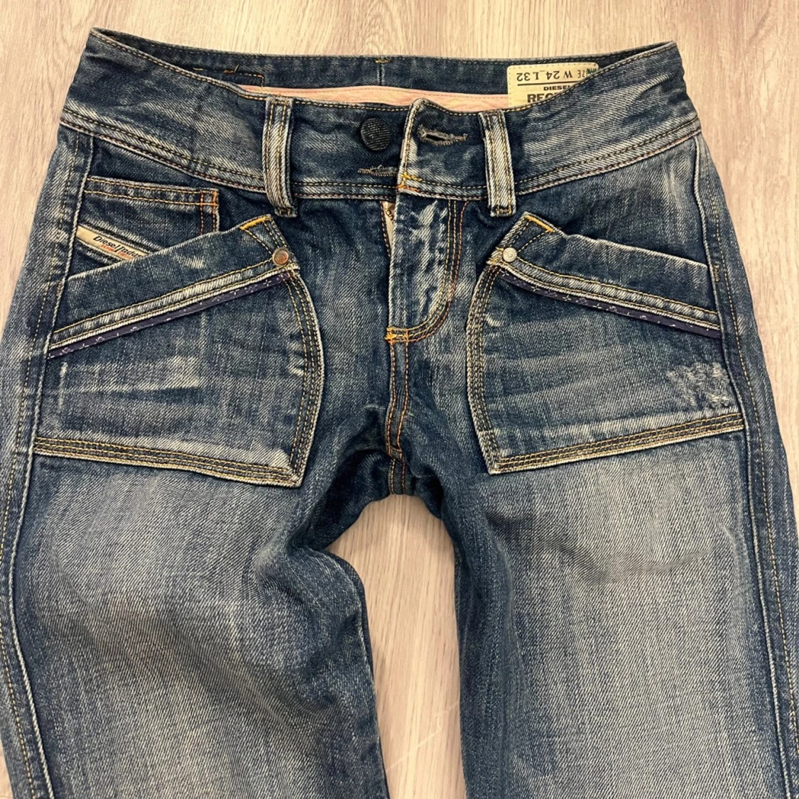 Blå jeans lågmidjade  - 3