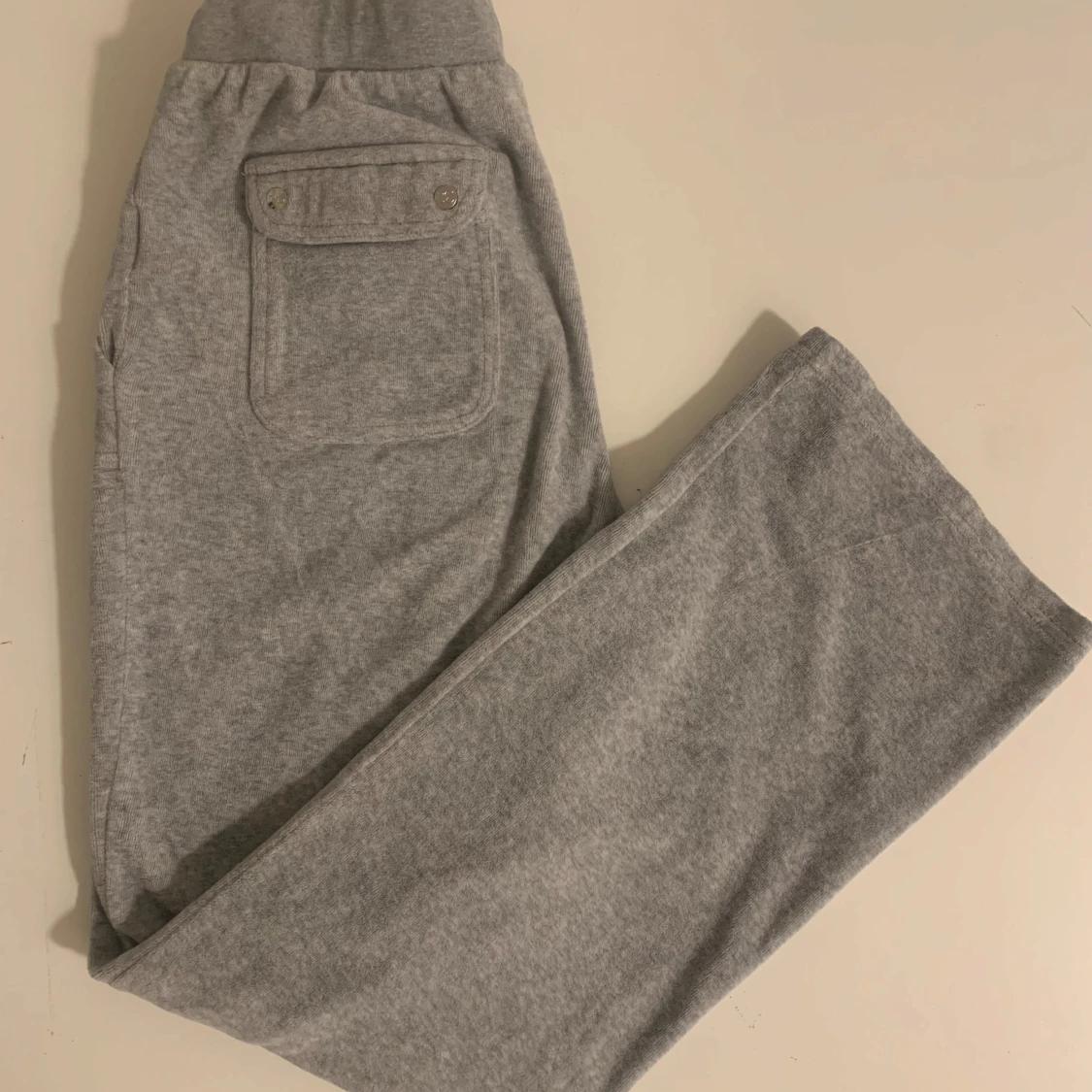 Byxor från Juicy Couture - 1