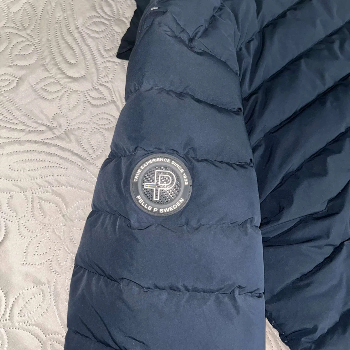 Svart pufferjacka från Pelle P - 3