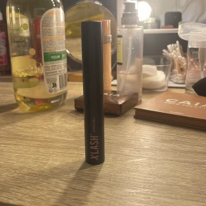 X-lash mascara - X-lash mascara som inte kommer till användning! Skriv för fler bilder, har en oöppnad förpackning också! ❤️ Nypris-229, mitt pris-89❤️