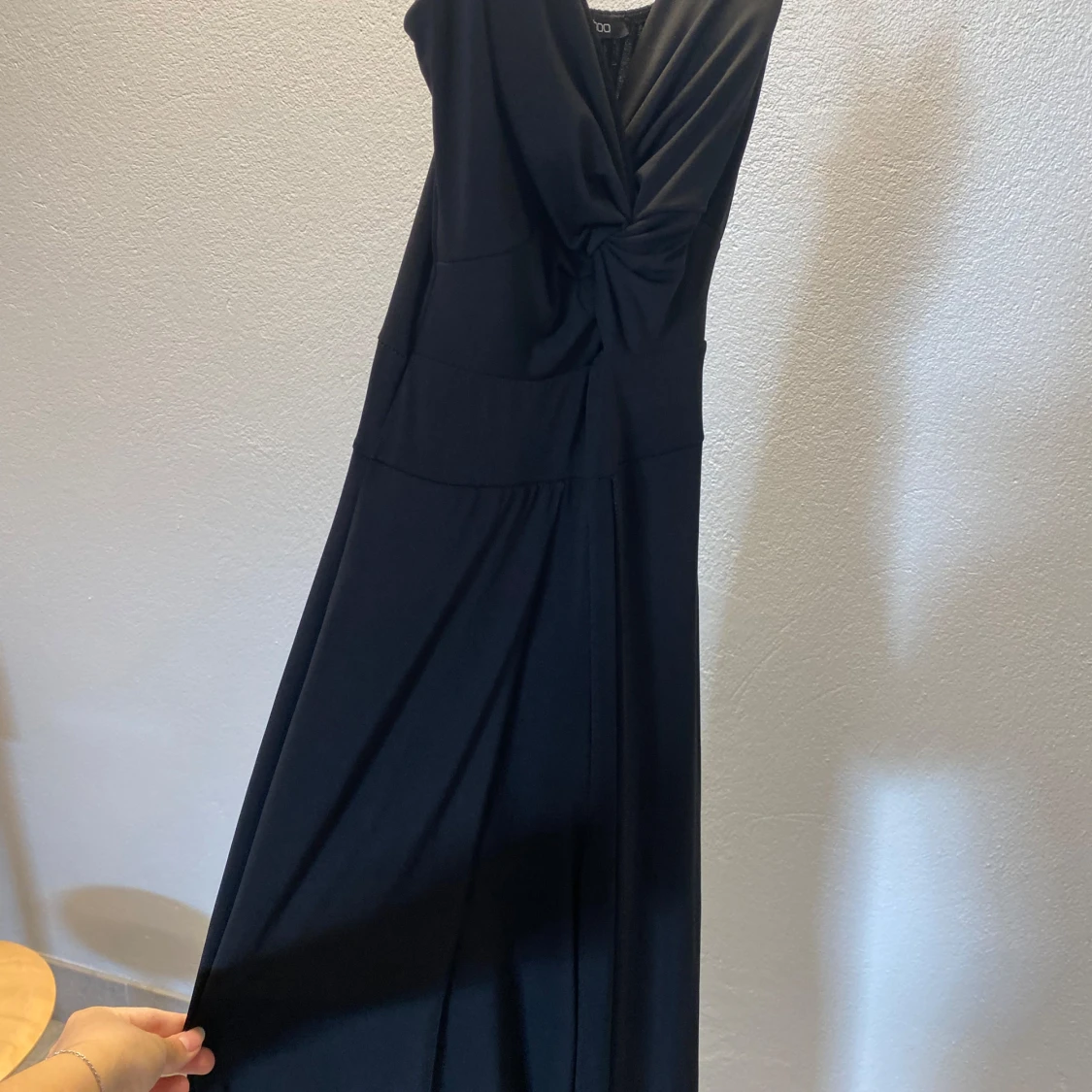 Svart byxdress från Boohoo - 2