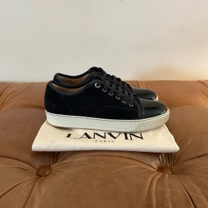 Lanvin skor - Fräscha och klassiska lanvin skor | Storlek: 41/40,5 | Skick: 9/10, som nya | Med skorna kommer dustbag | Skriv om minsta funderingar | 