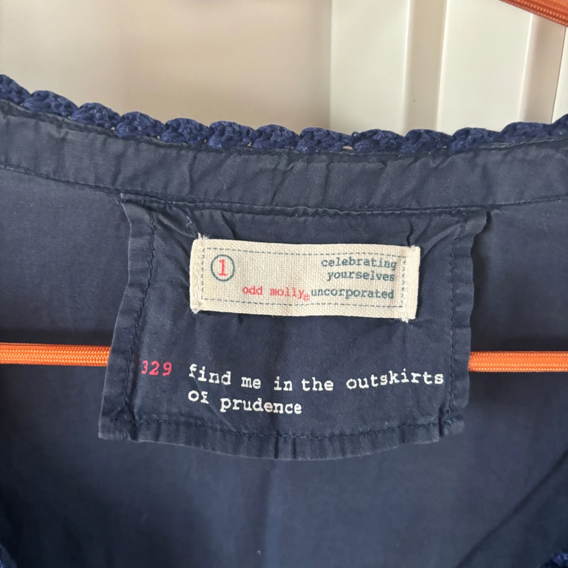 Mörkblå blus från Odd Molly - 2