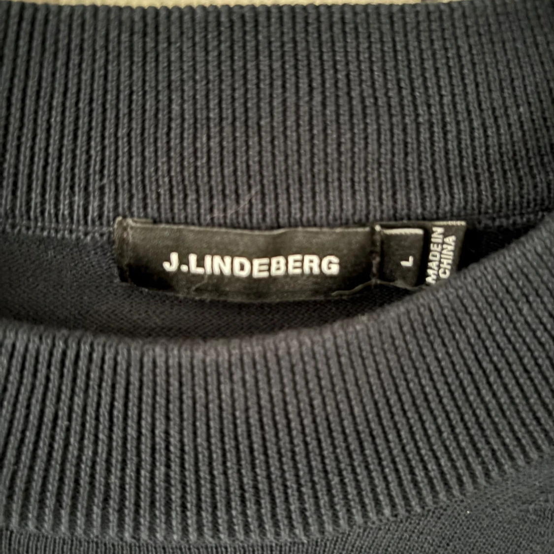 Mörkblå tröja från J.Lindeberg - 2