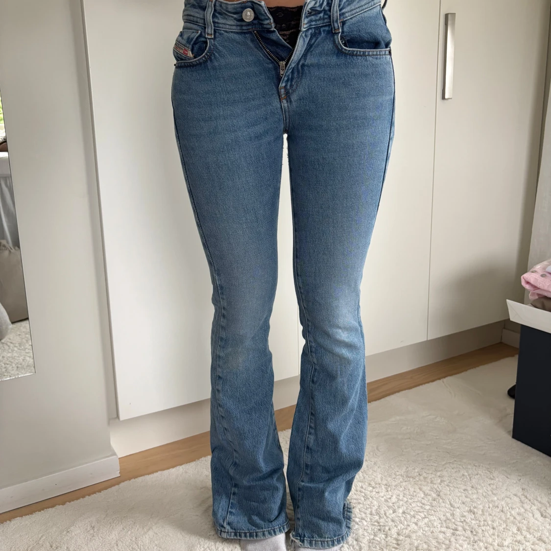 Blå bootcut jeans från Diesel - 1