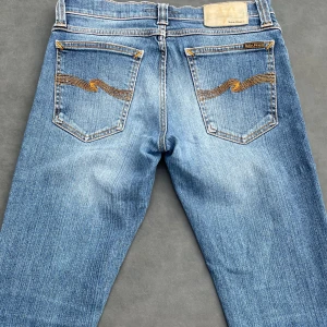 Nudie Jeans  - Aldrig använda, som nya. Nypris omkring 2000kr. Hör av er vid frågor eller funderingar!!