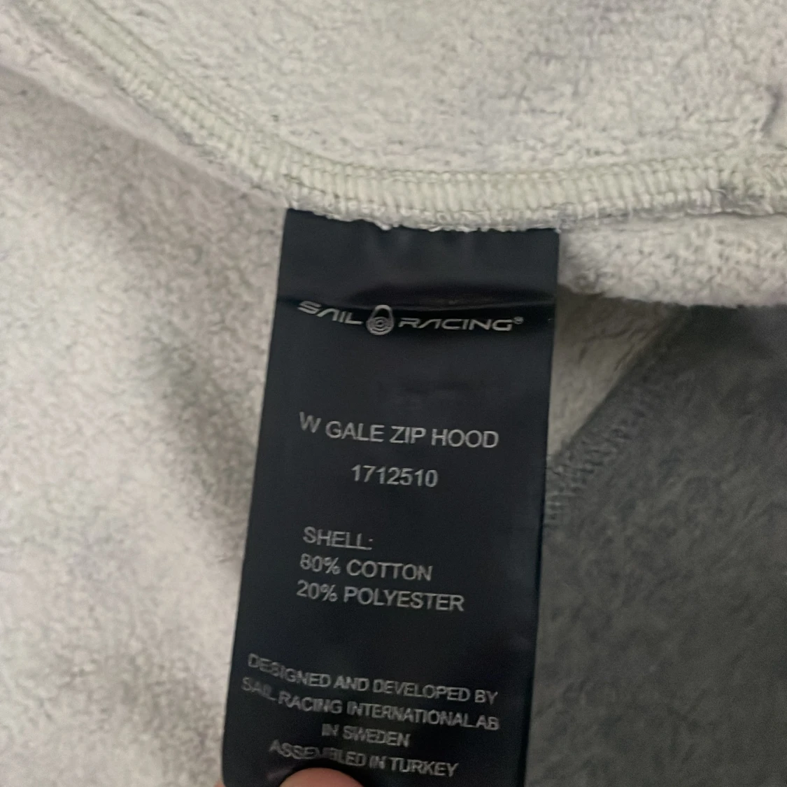 Grå hoodie från Sail Racing med dragkedja - 3