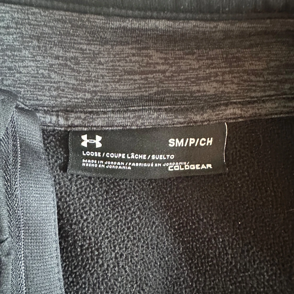 Svart half zip tröja från Under Armour - 1