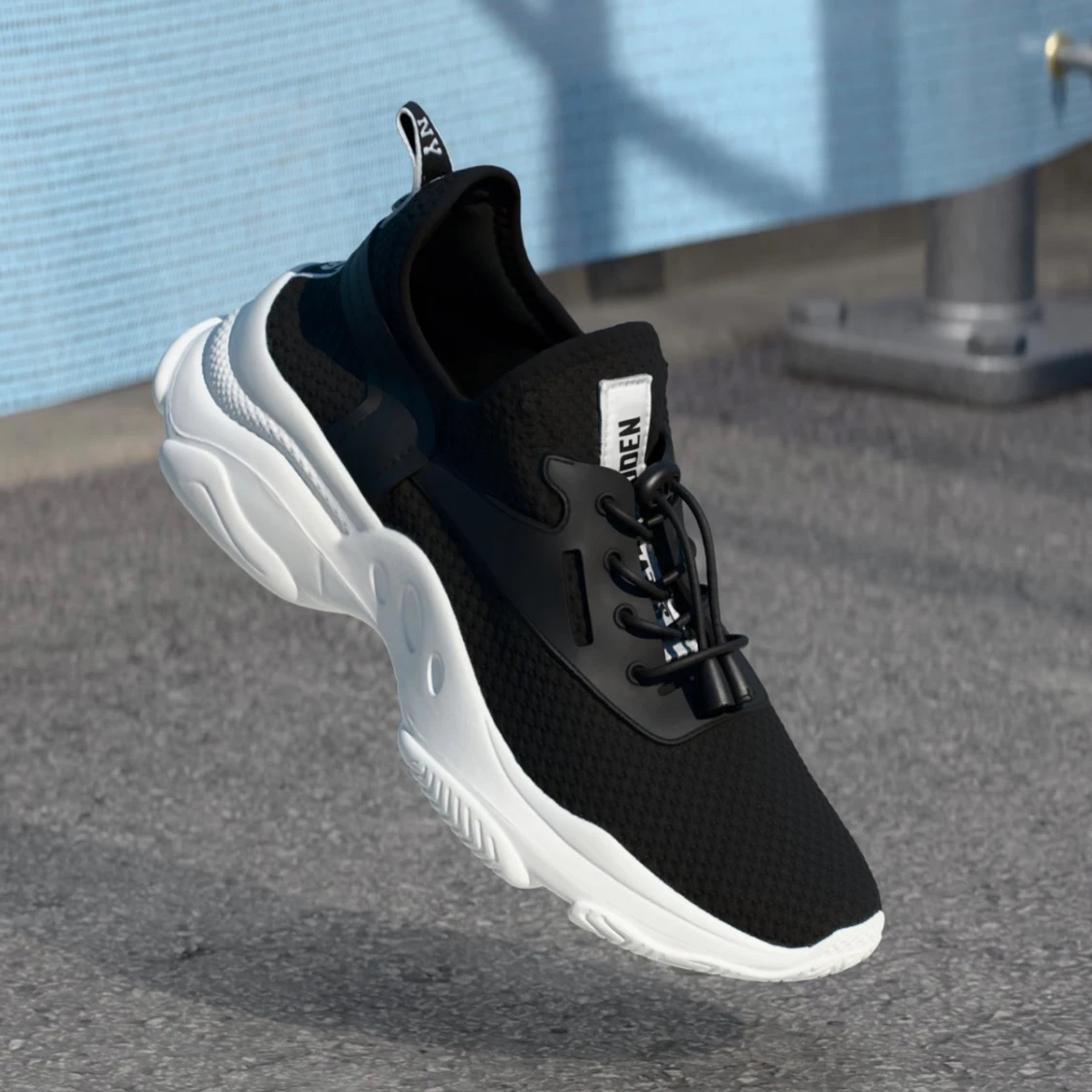 Svarta sneakers från Steve Madden - 1