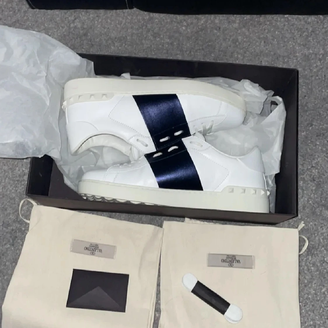 Valentino Garavani Open  - 3