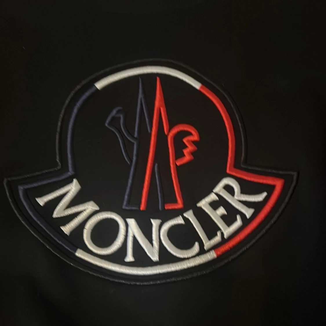 Svart Moncler sweatshirt med stor logga - 91