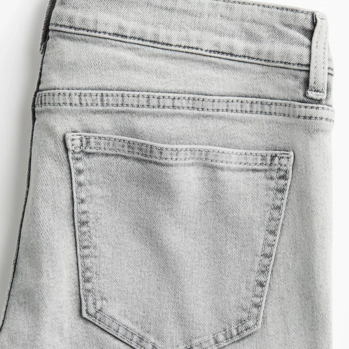 Ljusgrå bootcut jeans från H&M Divided - 2