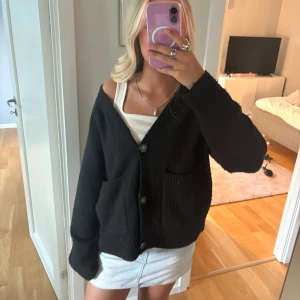 Stickad kofta - Så fin kofta💞💞 nypris: 450kr