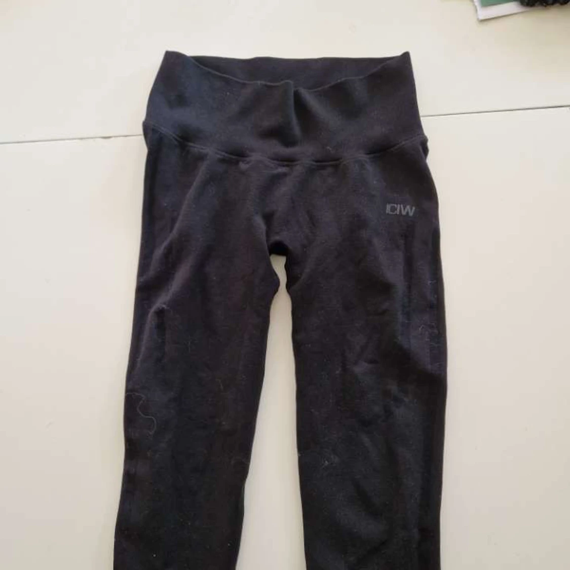 Svarta träningsbyxor med scrunch från ICANIWILL