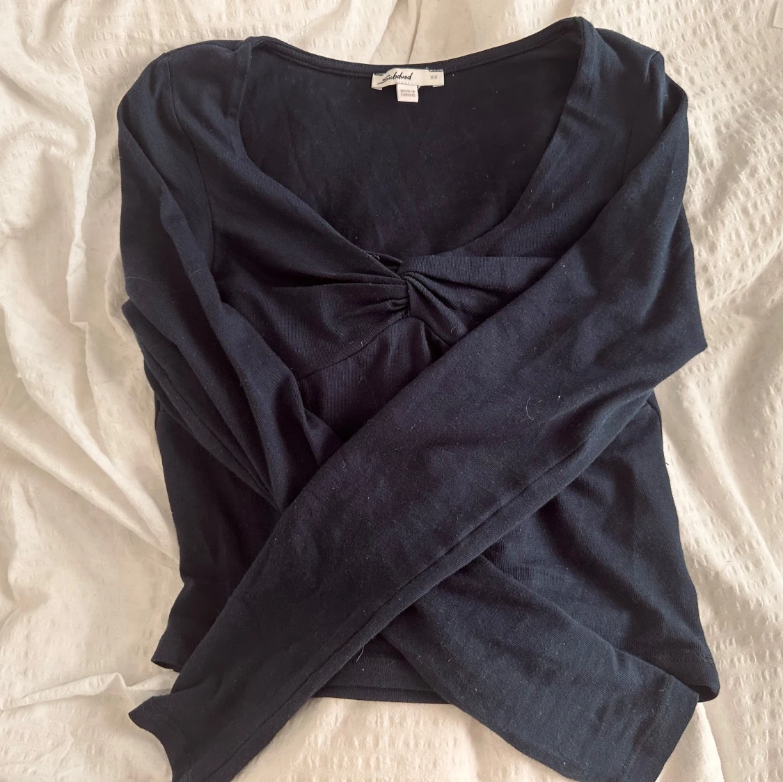 Mörkblå långärmad topp från Subdued - 1