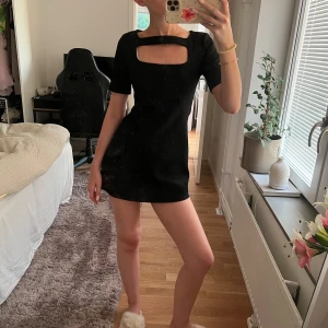 Zara klänning - Så snygg men för kort för mig som är 172cm