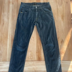 Tiger of Sweden Jeans - 👖Tiger of Sweden Jeans 👖 💰Pris ; 250kr 💰 🙌Skick - Mycket bra skick 🌟 📏Storlek 30-32 📐 🚀Har du några frågor hör av dig 🚀 