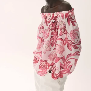 Off shoulder blus  - Ny utan prislapp 