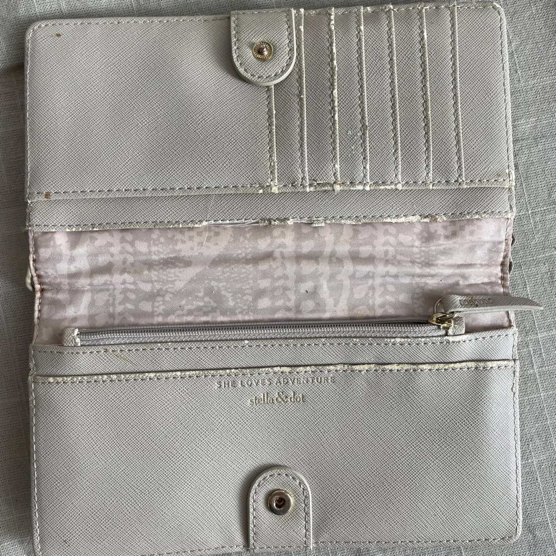 Vit plånbok med ormskinnsmönster - 2