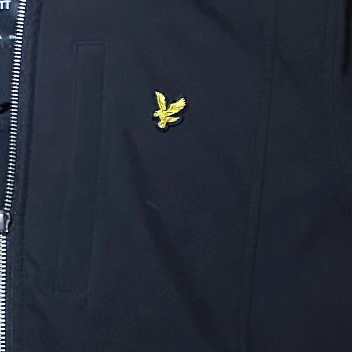 Svart jacka från Lyle & Scott - 2