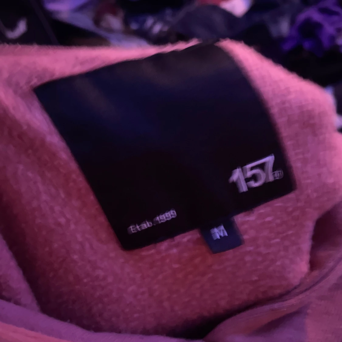 Röd hoodie från lager 157 - 2