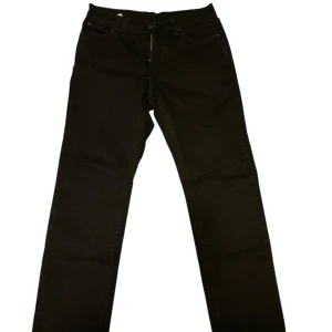 Levis 541 jeans - Storlek 30 W och 32 L | Skick - 9/10, har inga hål eller fläckar. | Ju mer du köper, desto billigare blir det 👍 Skriv gärna till mig ifall du har några övriga frågor.
