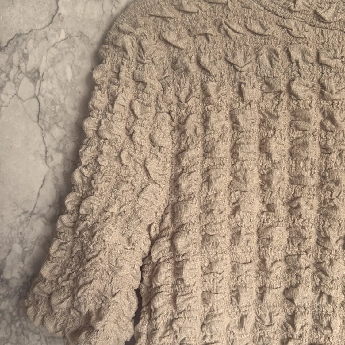 Beige tröja från Lindex - 1