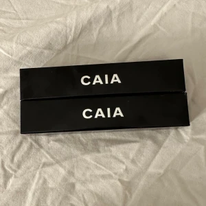 CAIA Space Intense Mascara - Säljer två icke öppnade mascaror från CAIA, Space Intense. Pris för en; 200kr. Pris för båda; 360kr. Priset kan diskuteras vid snabb affär. Nypris 245kr.
