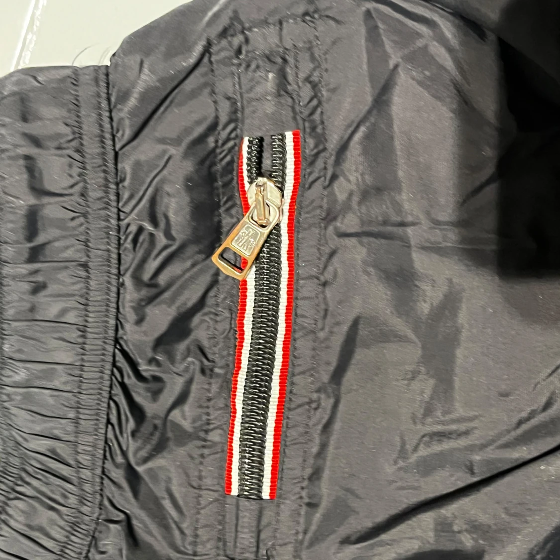 Svarta shorts från Moncler med dragkedja - 2