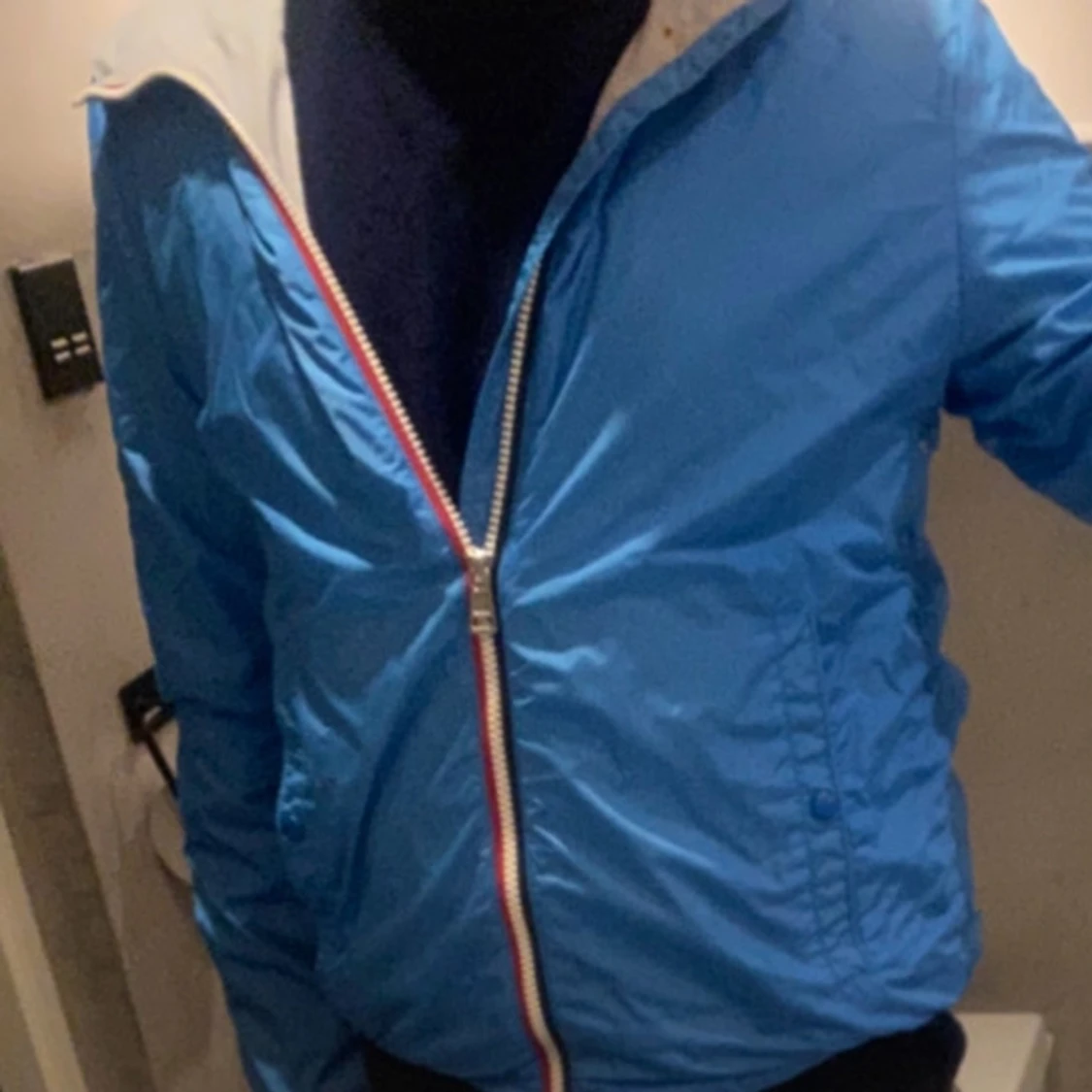 Blå vindjacka från Moncler - 3