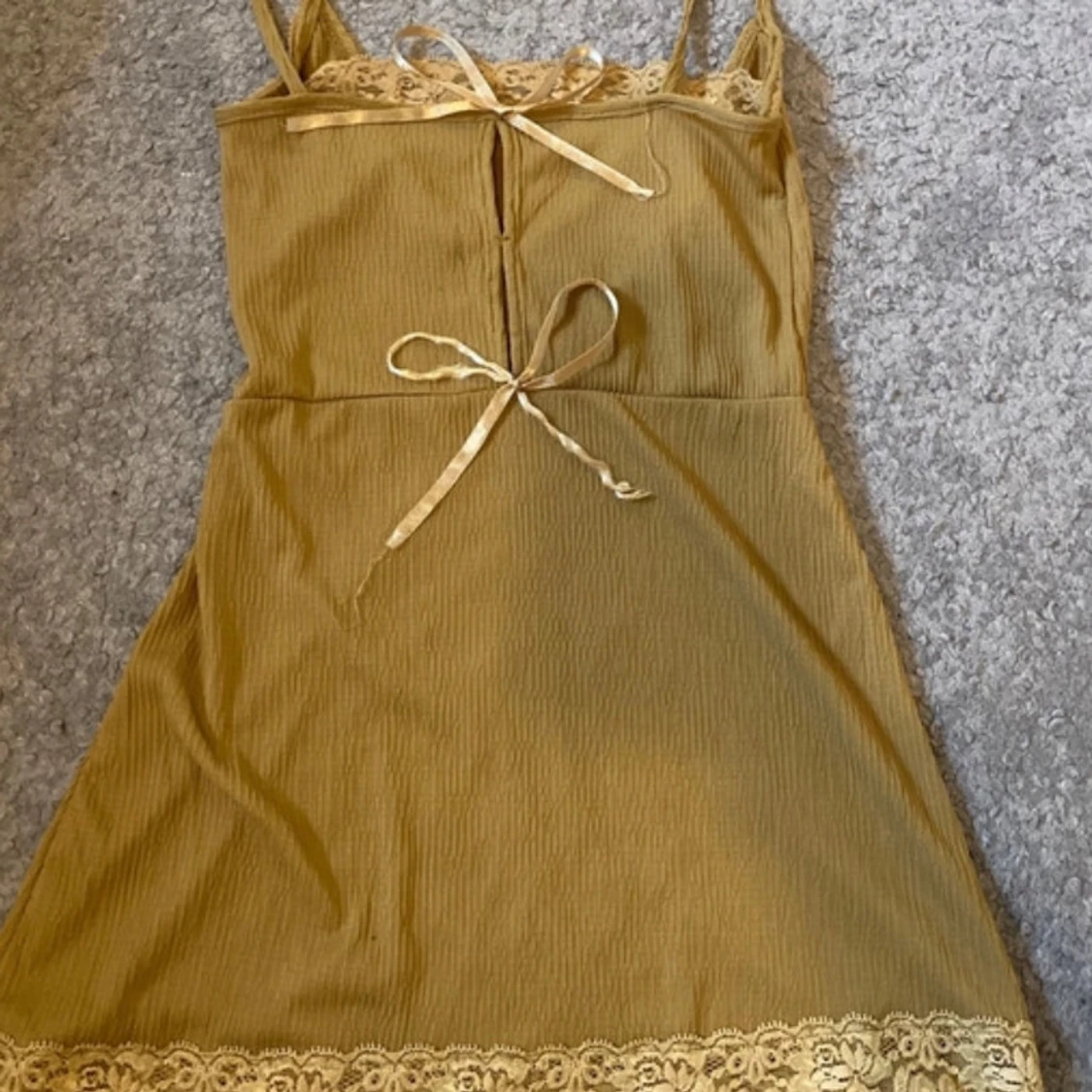 Sött spets linne - 1