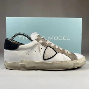 Philippemodel  - Phillipemodel Skor i storlek 42. Bra skick. Box medföljer! 😁 Pris 1799 kr! 