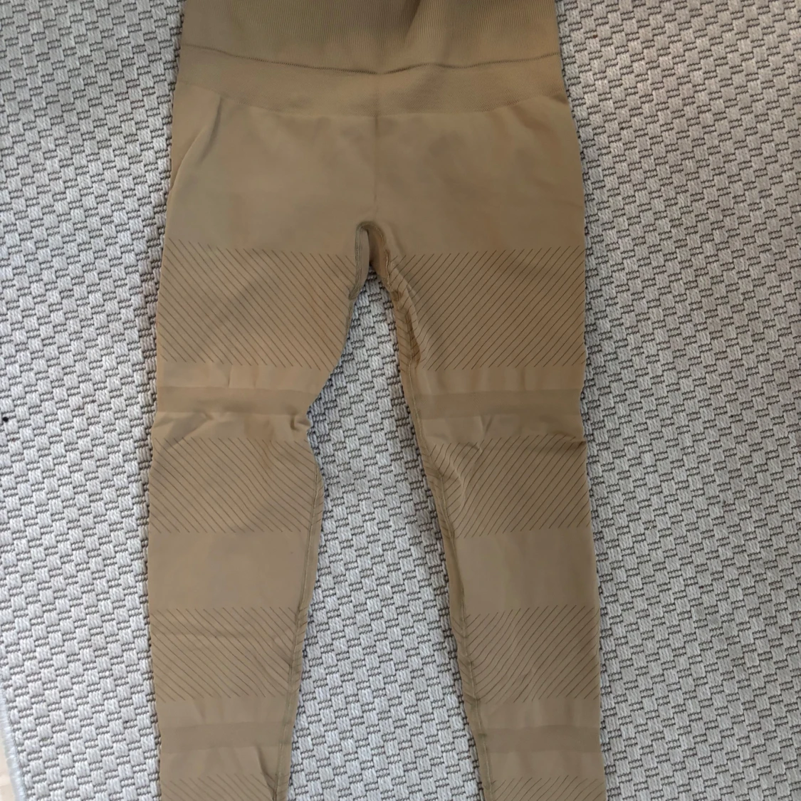 Beige träningstights från Casall L