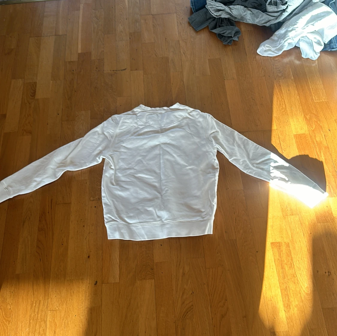 Vit sweatshirt från Morris - 2