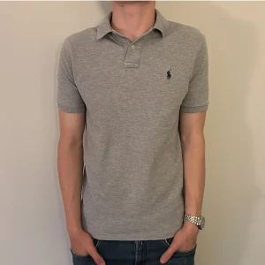 Ralph Lauren Pike - Ralph Lauren Pike | Skick: 9/10 - Storlek: S/M - Nypris: 1400 - Vårt pris: 399