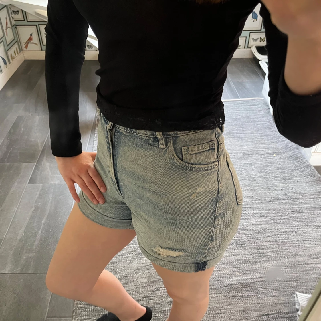 Ljusblå jeansshorts - 1