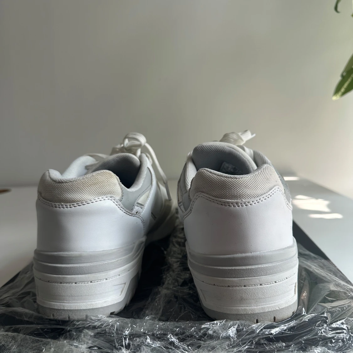 Vita sneakers från British Knights 44  - 3