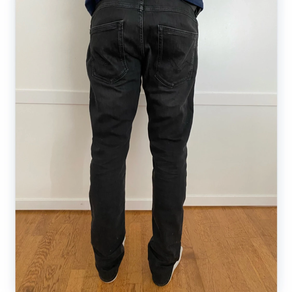 Svarta Replay jeans - 3