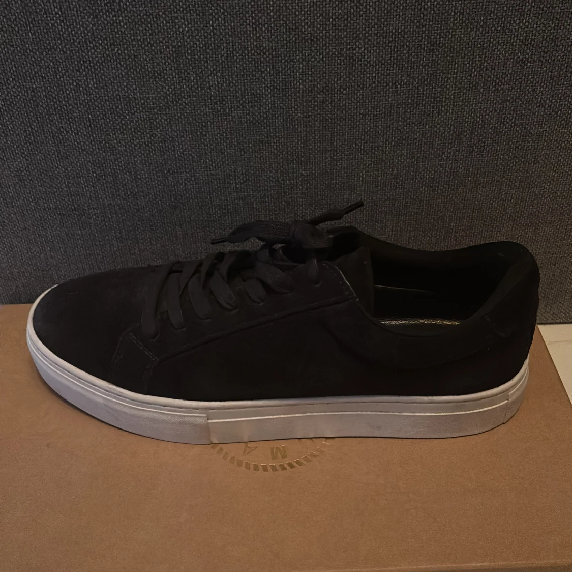 Svarta sneakers från Vagabond i mocka