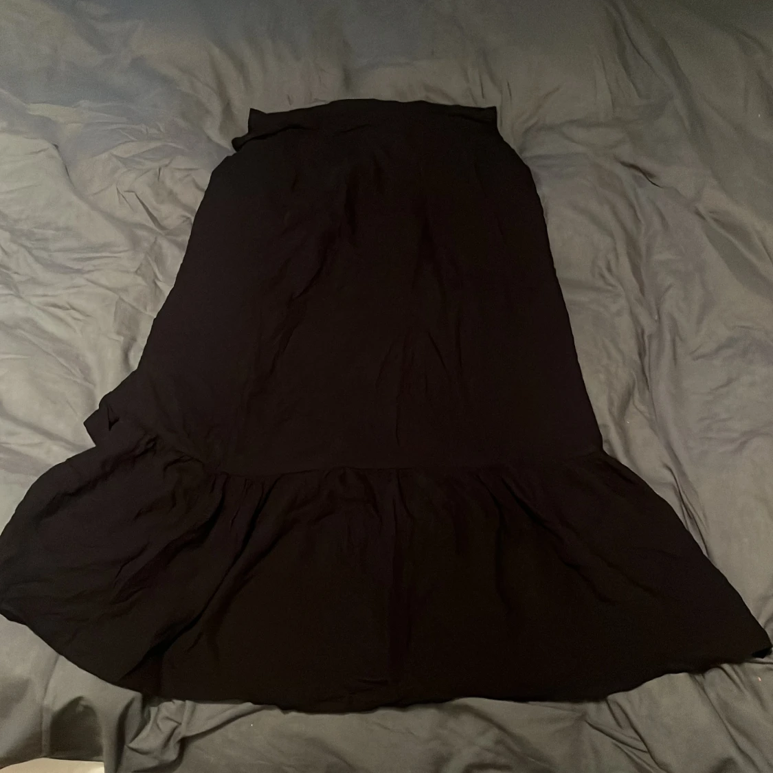 Svart omlottkjol  Pernilla Wahlgren - 1