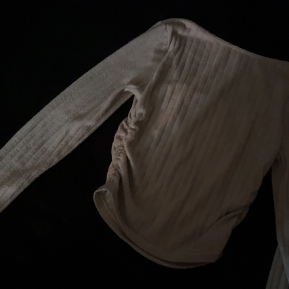 Beige ribbad långärmad topp - 1