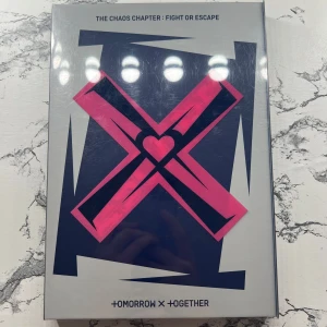 TXT album - Bra skick, plastet e repigt vilket det blir lätt men inget man läger märke till 