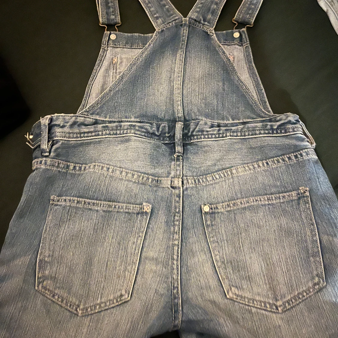 Jeansshorts hängselshorts från H&M - 1