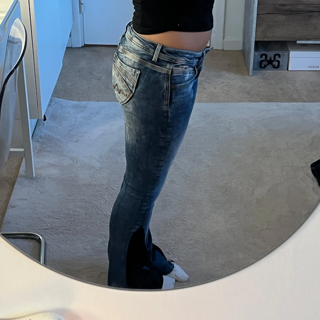 Utsvänga jeans  - 1