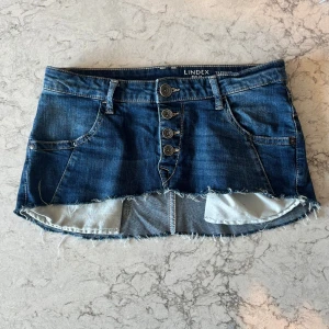 Vintage jeanskjol  - Jättefin vintage jeanskjol!💕