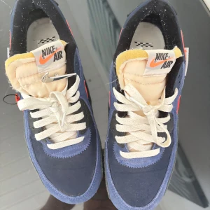 Nike air Max 90 - Nike air Max 90 med tagg kvar. Använd fåtal gånger. Noppriga på insidan.