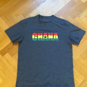 Tshirt med tryck - Tshirt med Ghana tryck