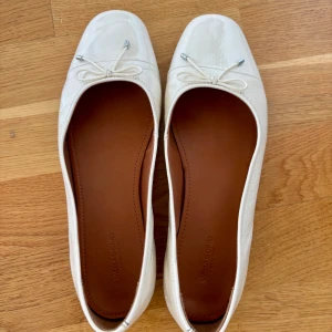 Ballerinaskor Vagabond - Oanvända ballerinaskor, Vagabond. Storlek 38