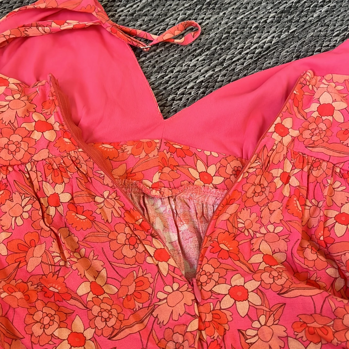 Blommig klänning - 1